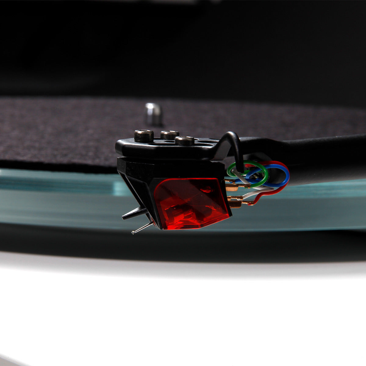 RegaPlanar 6 Turntable with Ania Pro MC Cartridge