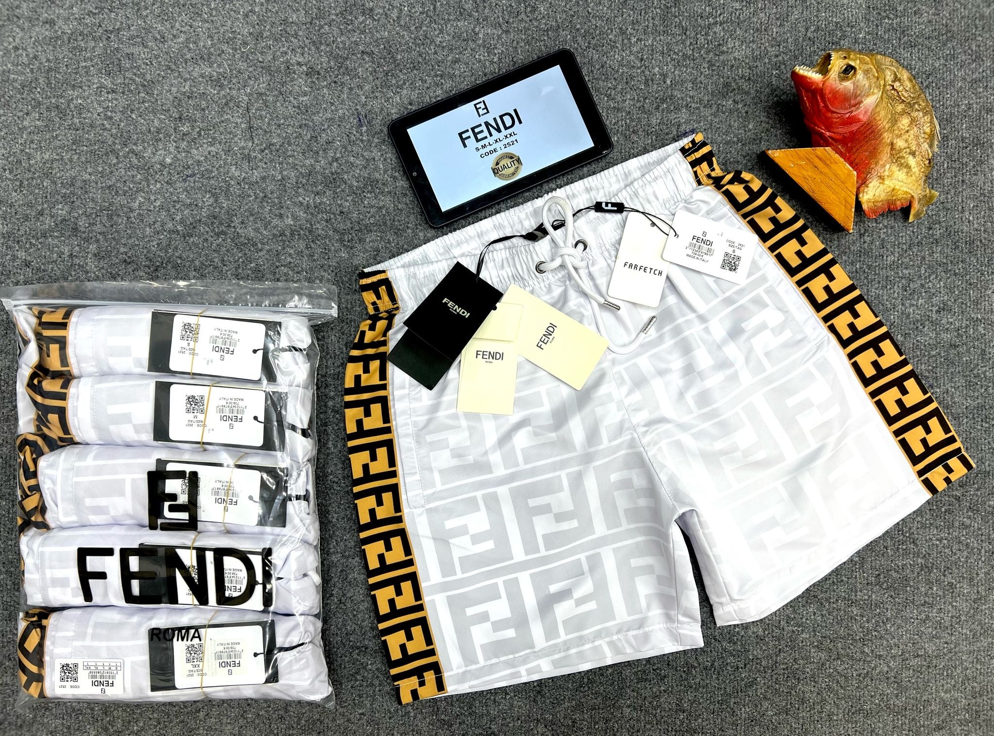 COSTUME FENDI