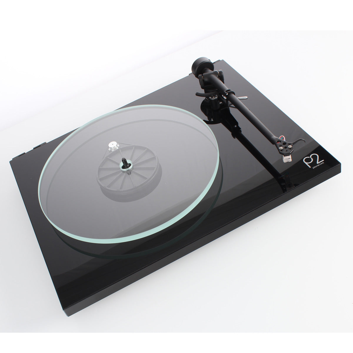 RegaPlanar 2 Turntable with Premounted Carbon MM Cartridge (Gloss Black)