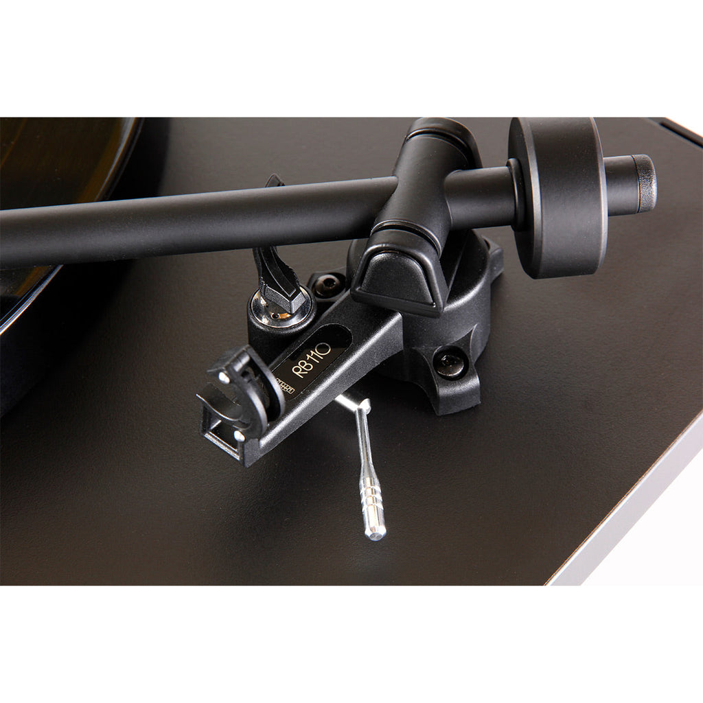RegaPlanar 1 Turntable with Premounted Carbon MM Cartridge (Matte Black)