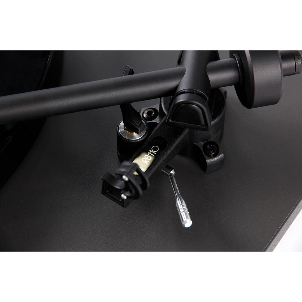 RegaPlanar 1 Plus Turntable with Premounted Carbon MM Cartridge (Matte Black)