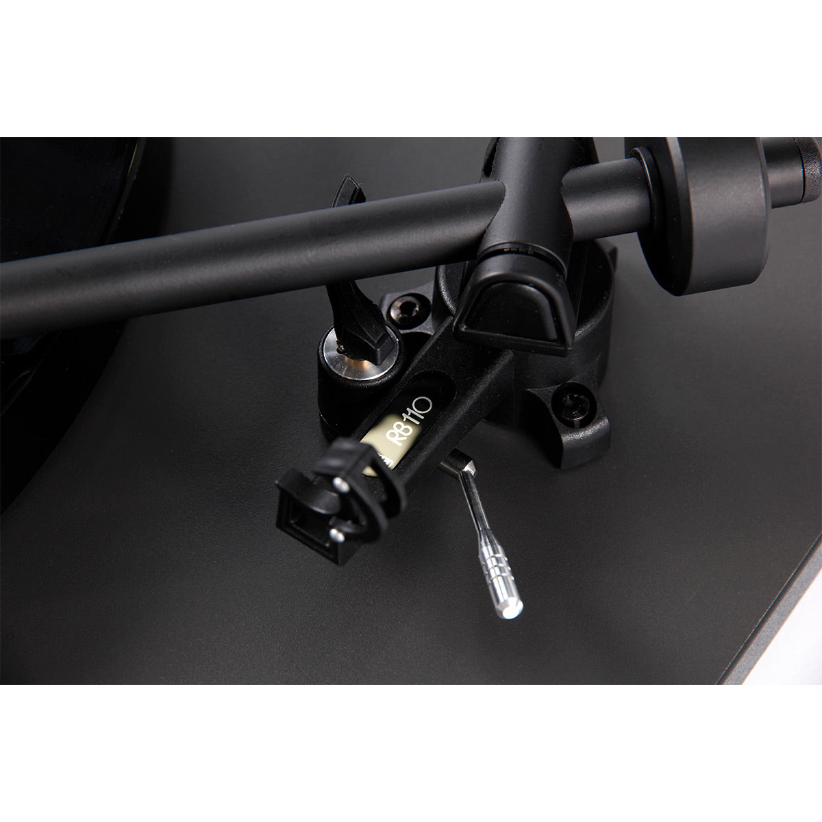 RegaPlanar 1 Plus Turntable with Premounted Carbon MM Cartridge (Matte Black)
