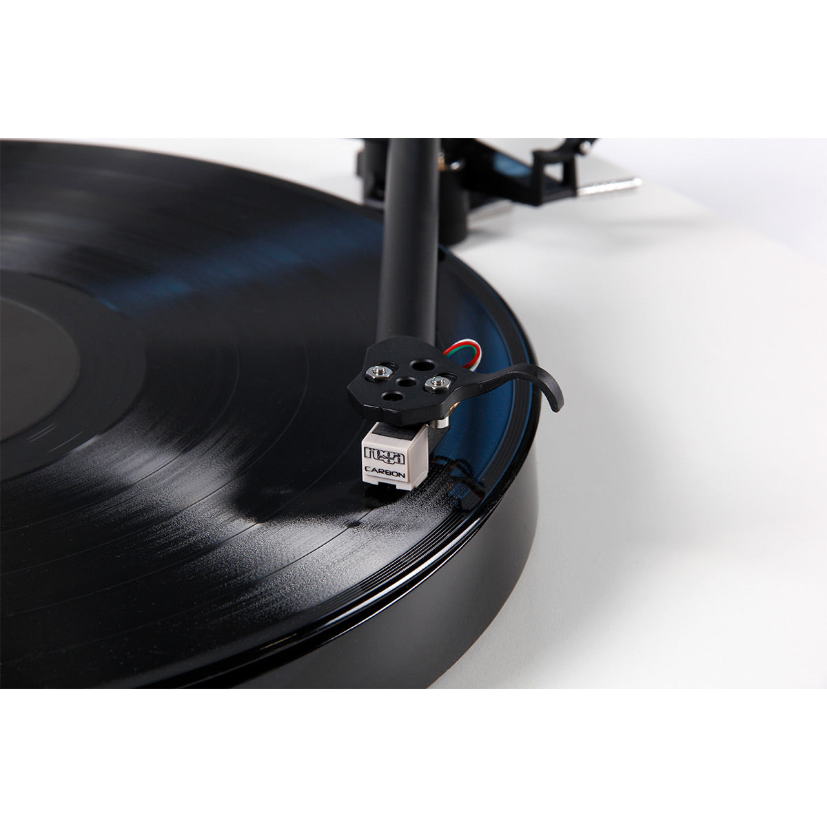 RegaPlanar 1 Plus Turntable with Premounted Carbon MM Cartridge (Matte White)