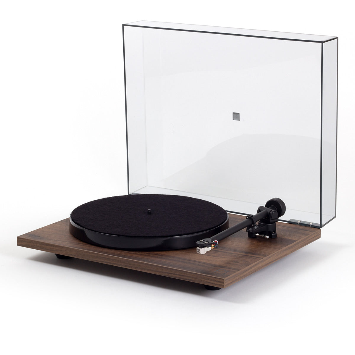 RegaPlanar 1 Plus Turntable with Premounted Carbon MM Cartridge (Special Edition Walnut)