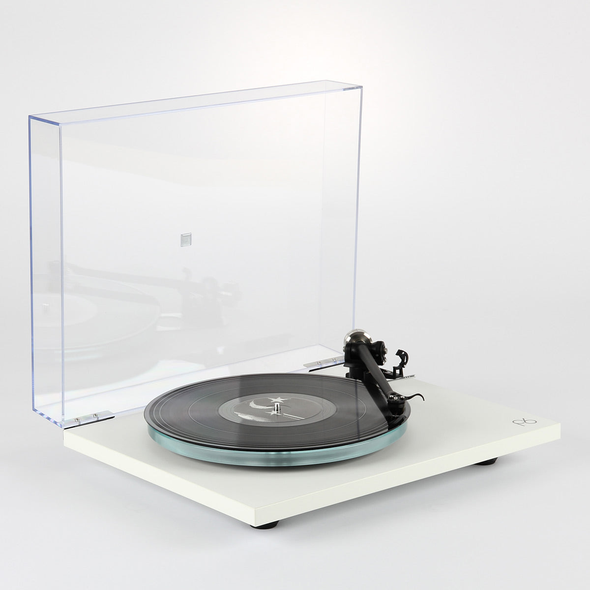 RegaPlanar 6 Turntable with Nd7 MM Phono Cartridge (White)