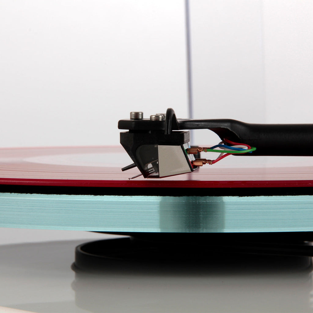 RegaPlanar 3 Turntable with Nd5 MM Phono Cartridge (White)