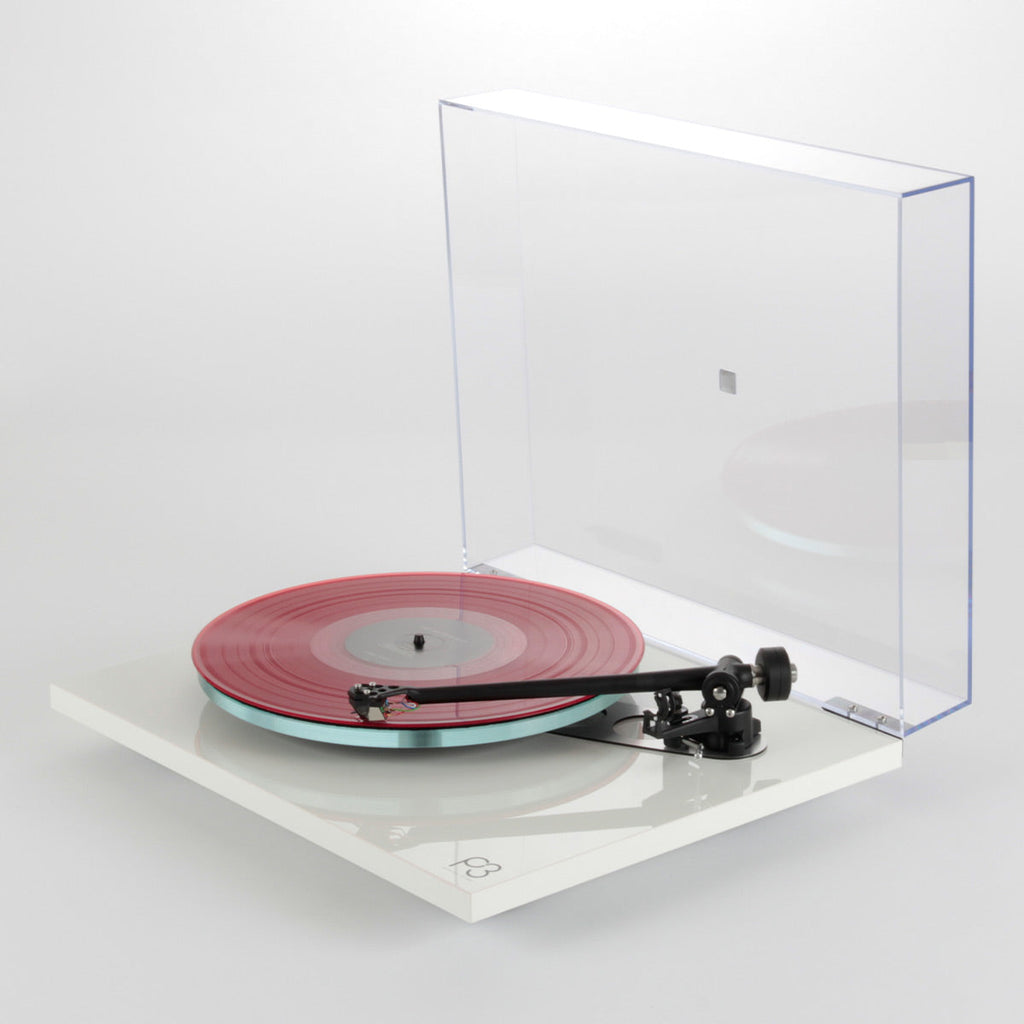 RegaPlanar 3 Turntable with Nd5 MM Phono Cartridge (White)