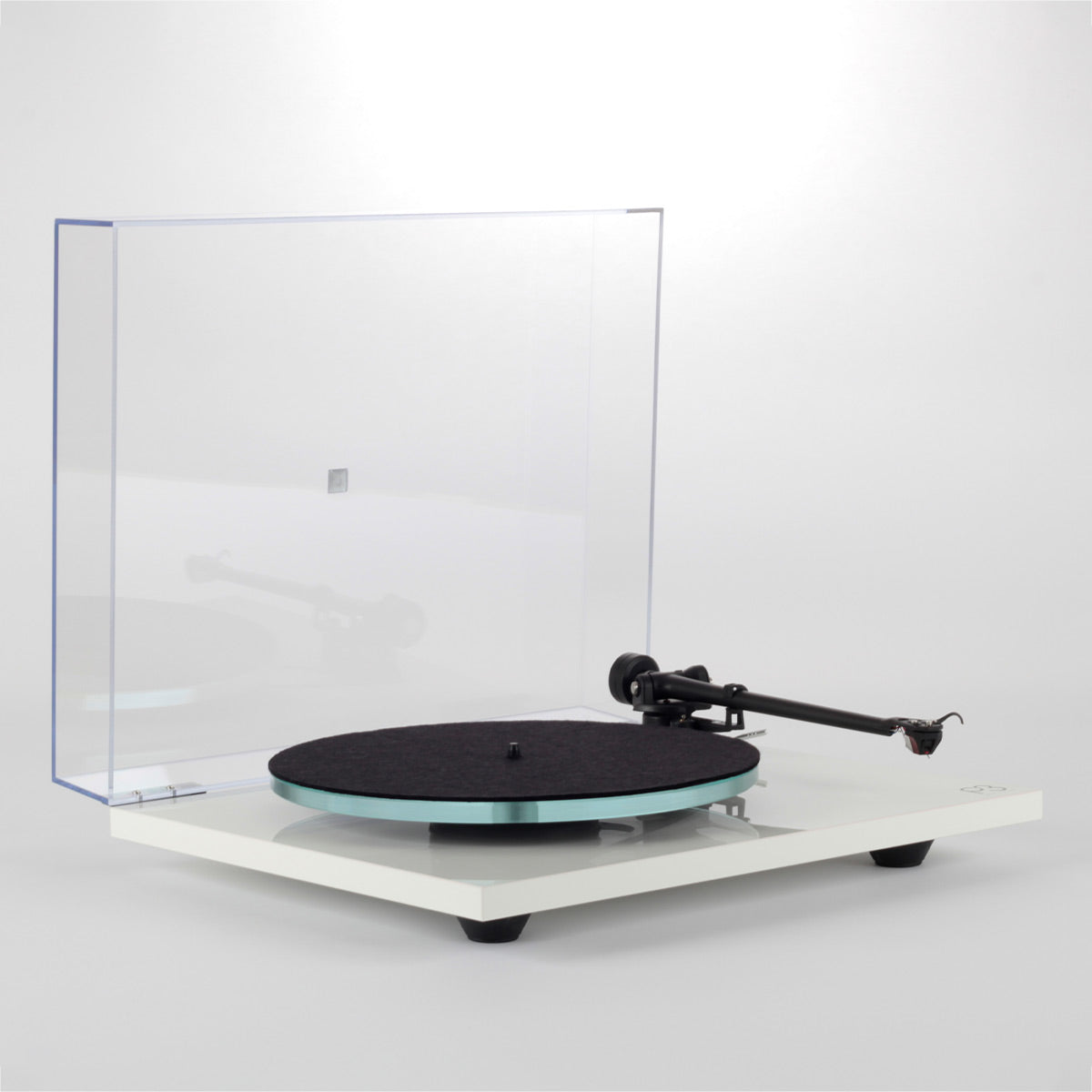 RegaPlanar 3 Turntable with Nd3 MM Phono Cartridge (Matt White)