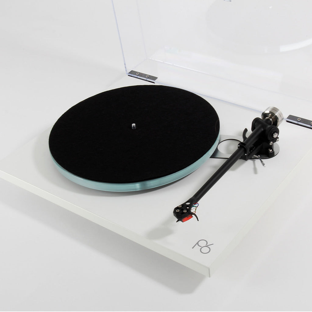 RegaPlanar 6 Turntable with Ania Pro MC Cartridge