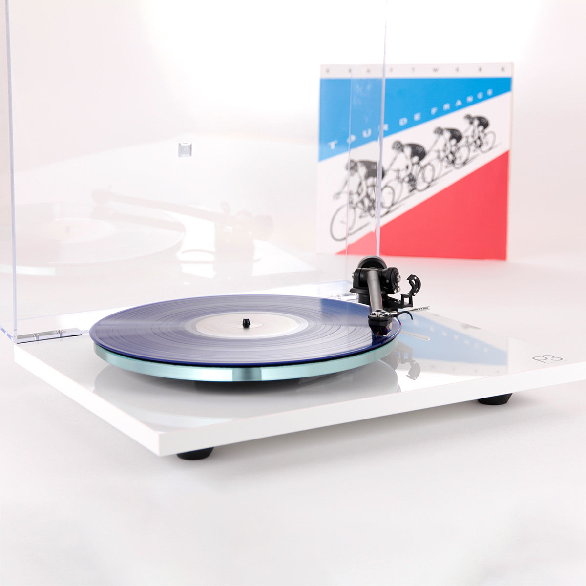 RegaPlanar 3 Turntable with Nd3 MM Phono Cartridge (Matt White)