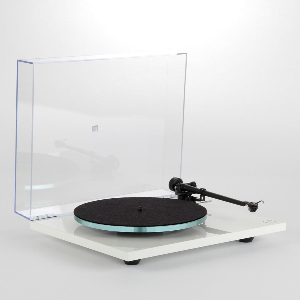 RegaPlanar 3 Turntable with Nd5 MM Phono Cartridge (White)