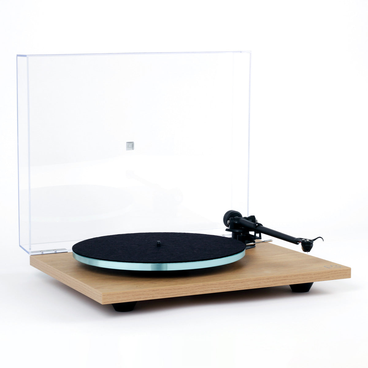 RegaPlanar 3 Turntable with Nd5 MM Phono Cartridge (Oak)