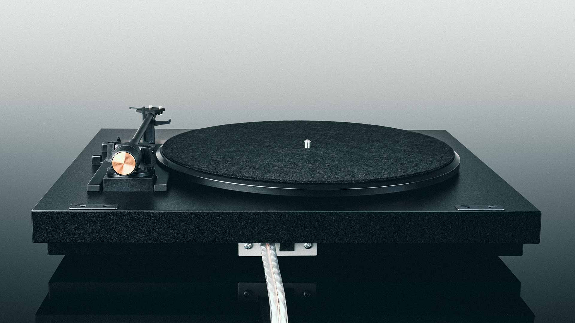 Pro-Ject: Automat A1 Automatic Turntable