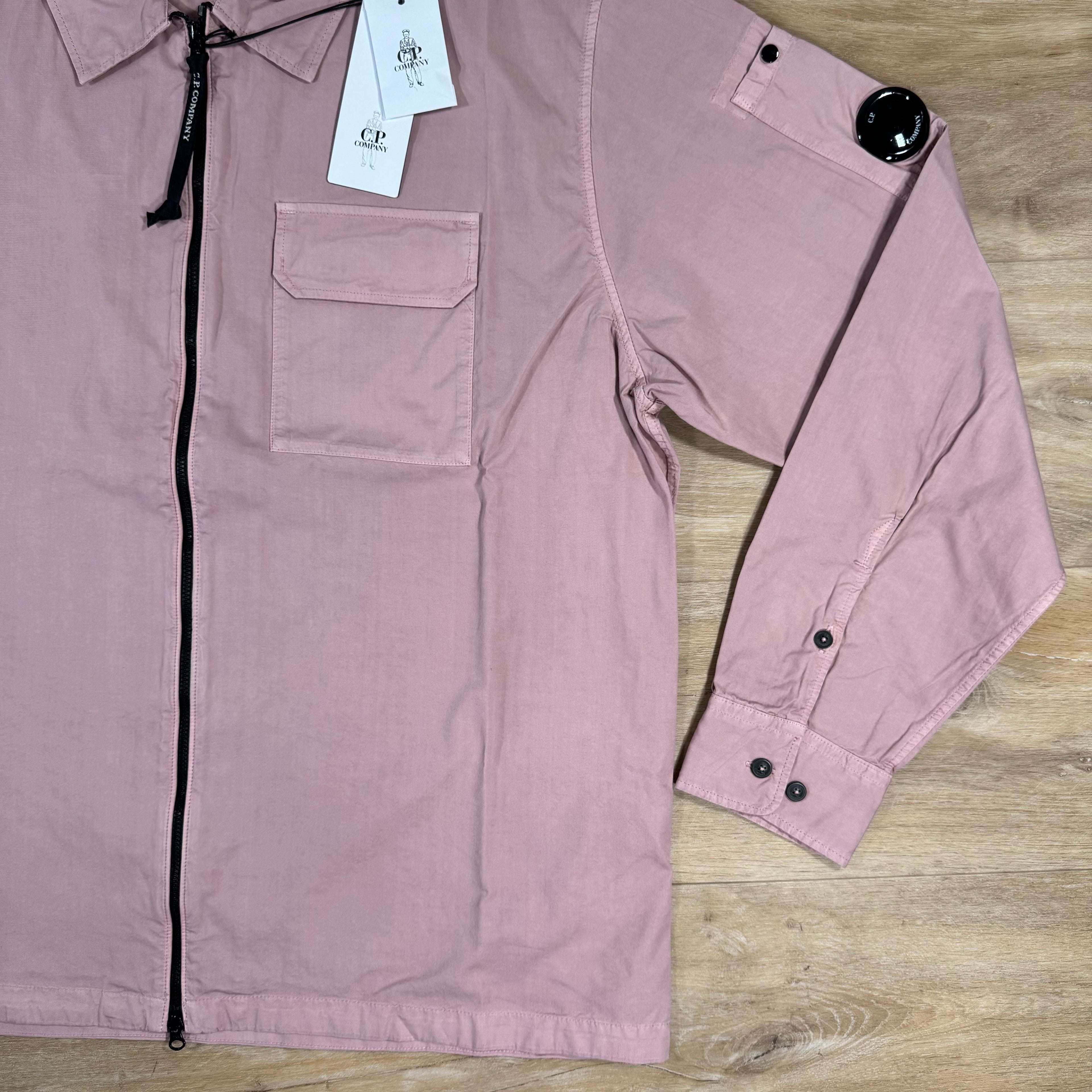 CP Company Organic Gabardine Lens Overshirt in Misty Rose - Pink