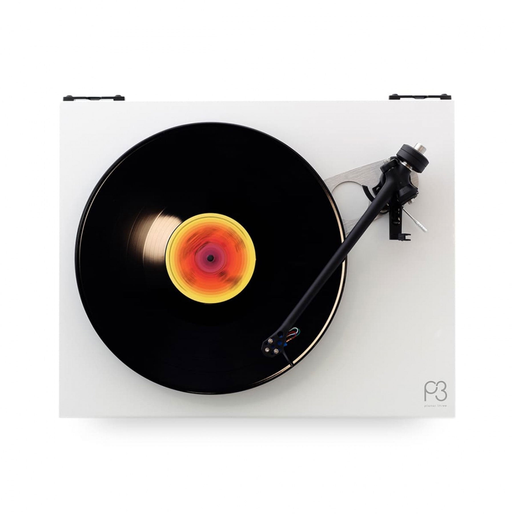 Rega: Planar 3 Turntable w/ Cartridge